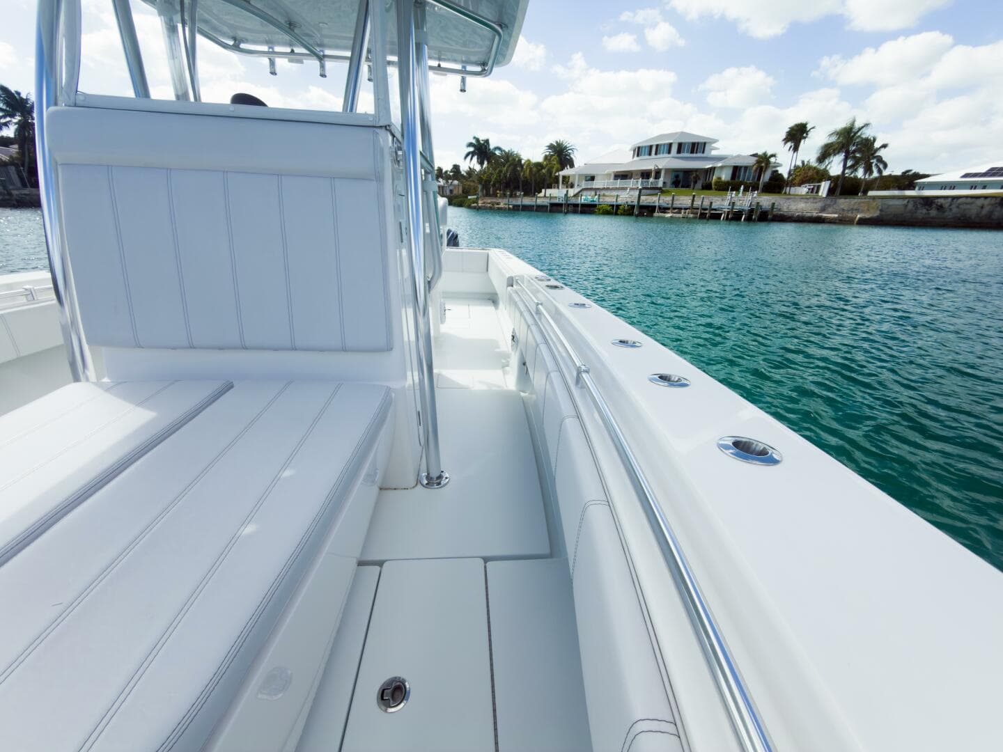 2023 Contender 32 ST