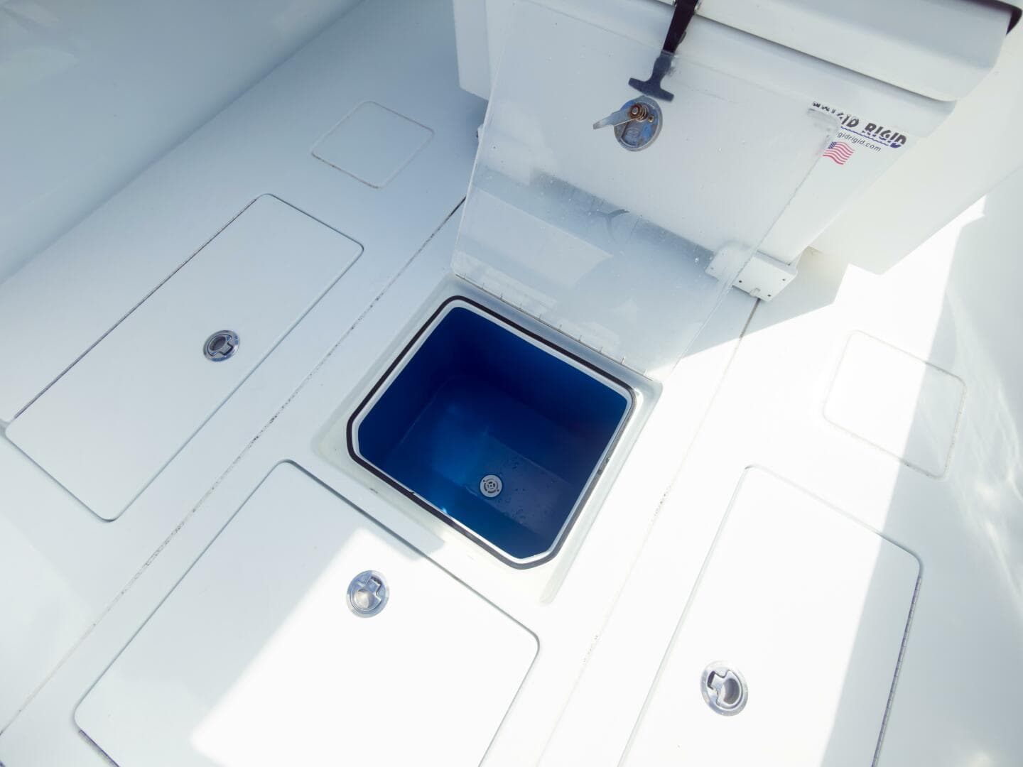 2023 Contender 32 ST