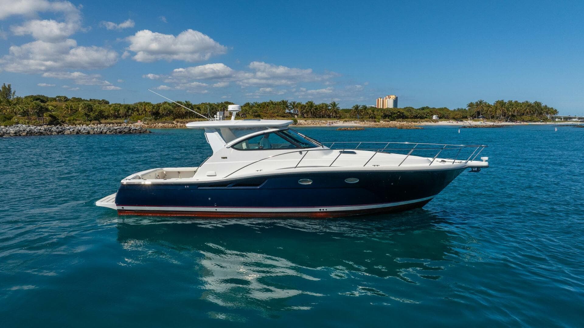 2004 Tiara Yachts 4200 Open