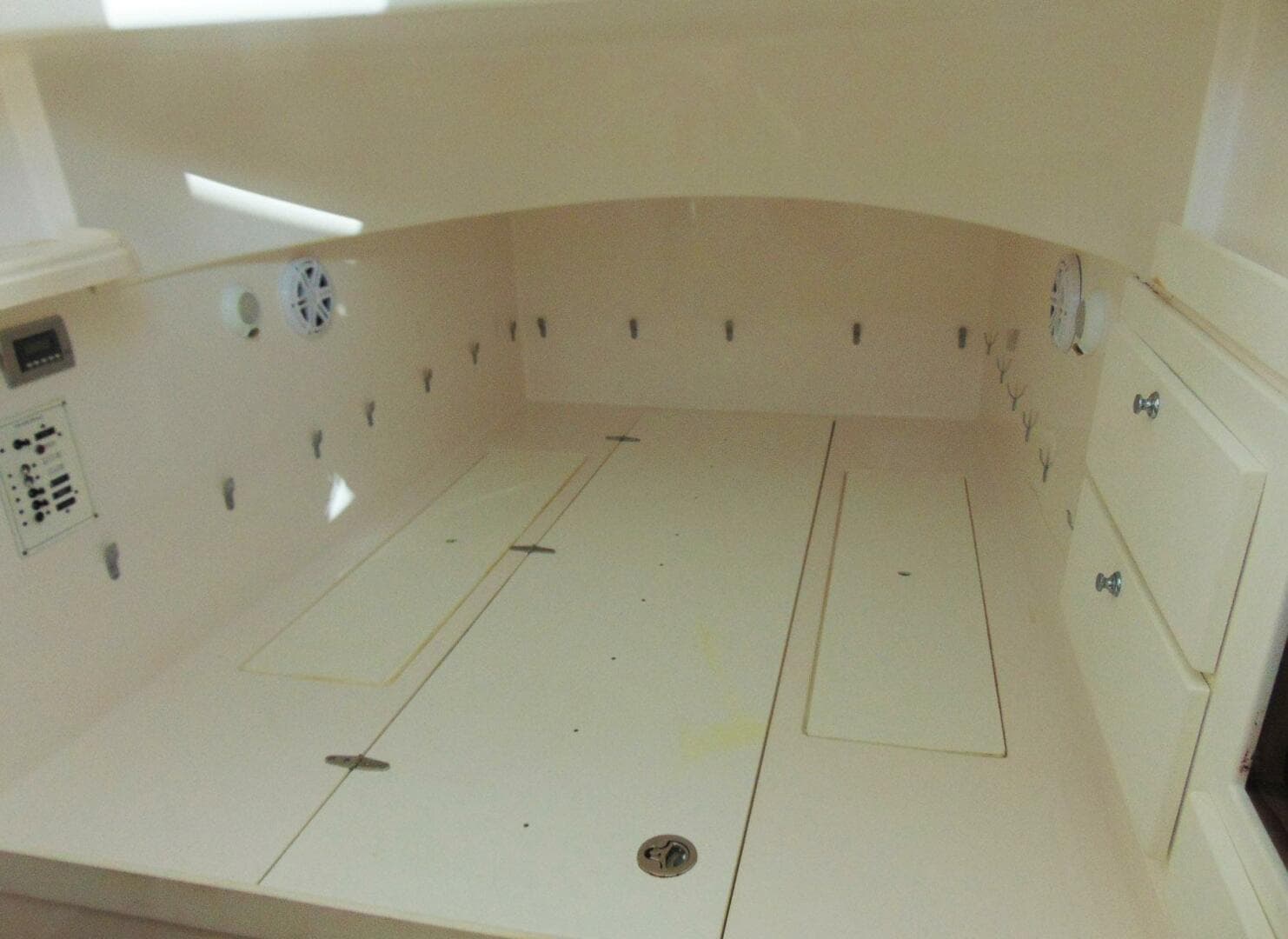 2019 Stamas 390 Tarpon