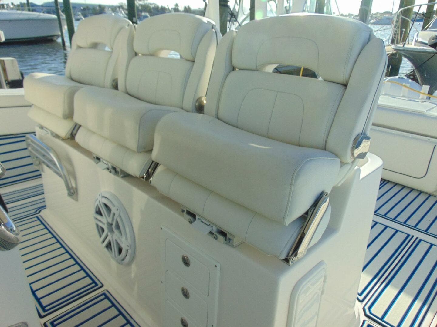 2019 Stamas 390 Tarpon