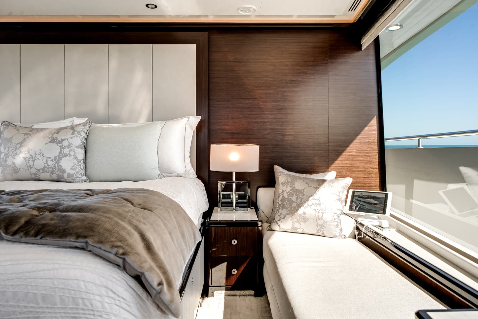 2022 Ocean Alexander 37 L