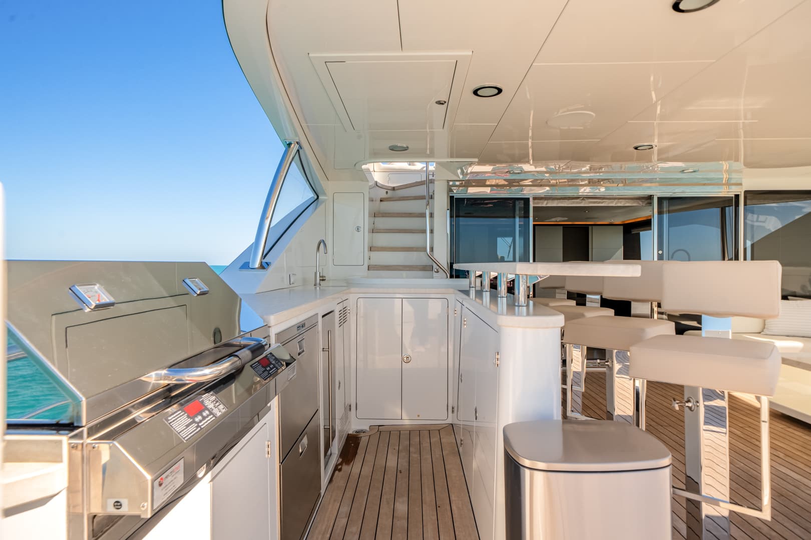 2022 Ocean Alexander 37L