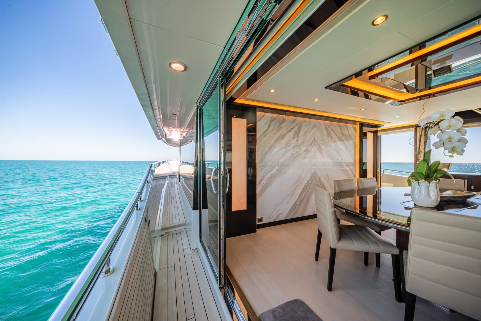 2022 Ocean Alexander 37 L