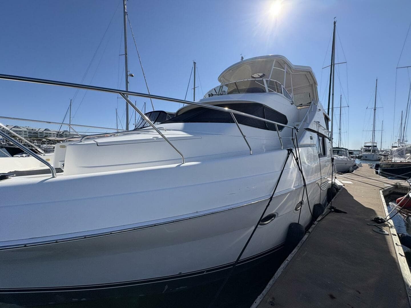 2001 Silverton 453 Motor Yacht