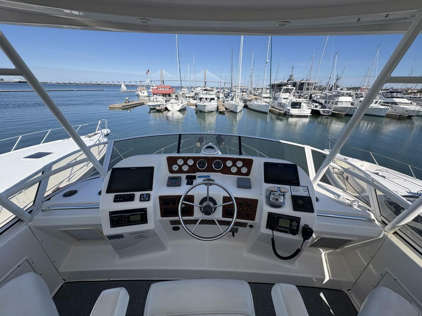 2001 Silverton 453 Motor Yacht