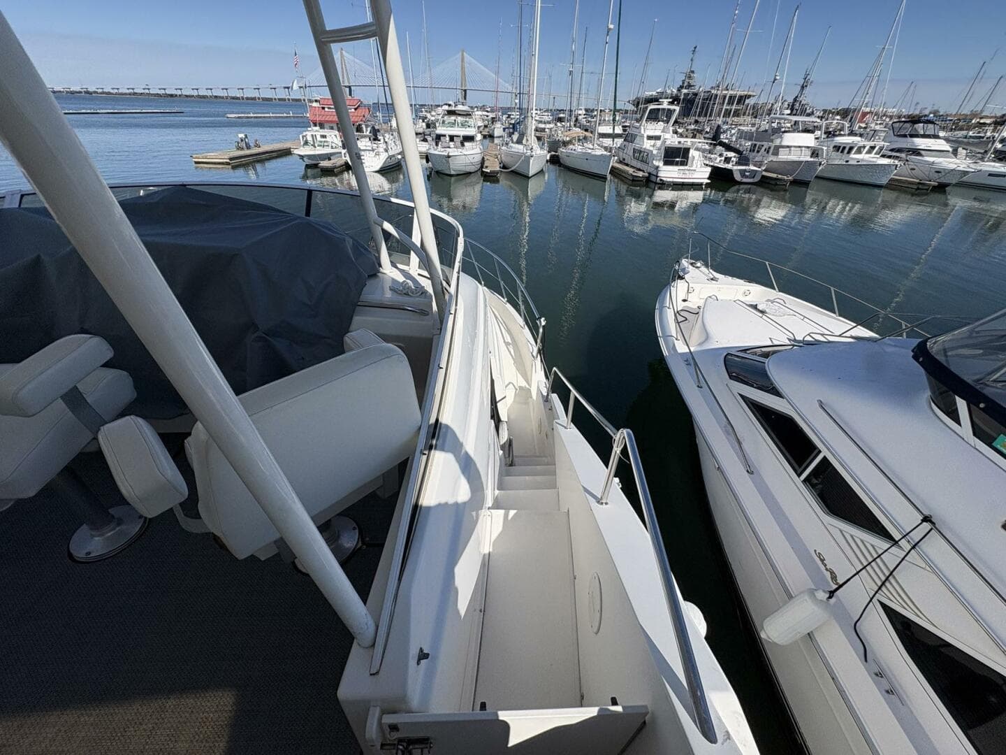 2001 Silverton 453 Motor Yacht