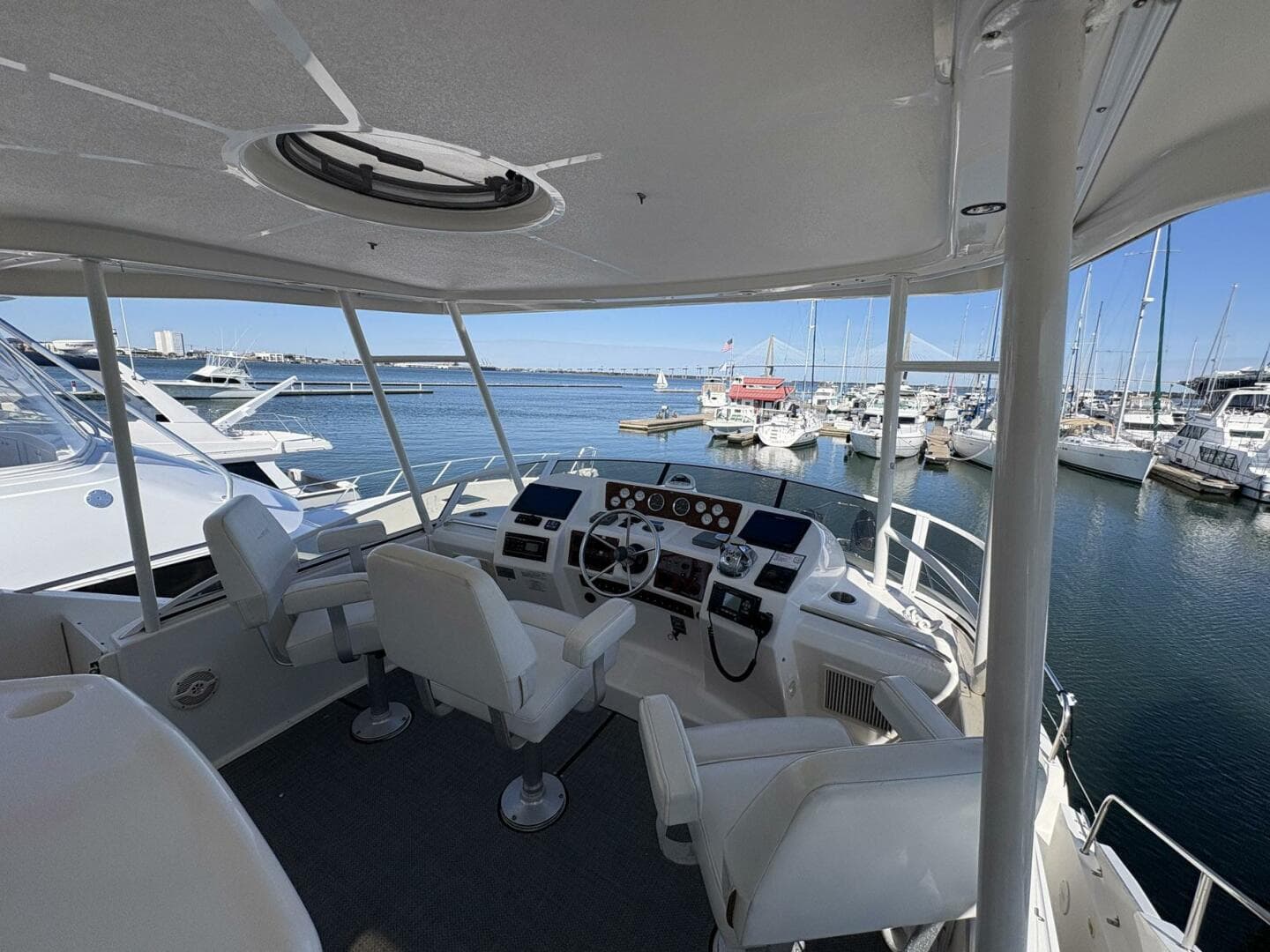 2001 Silverton 453 Motor Yacht