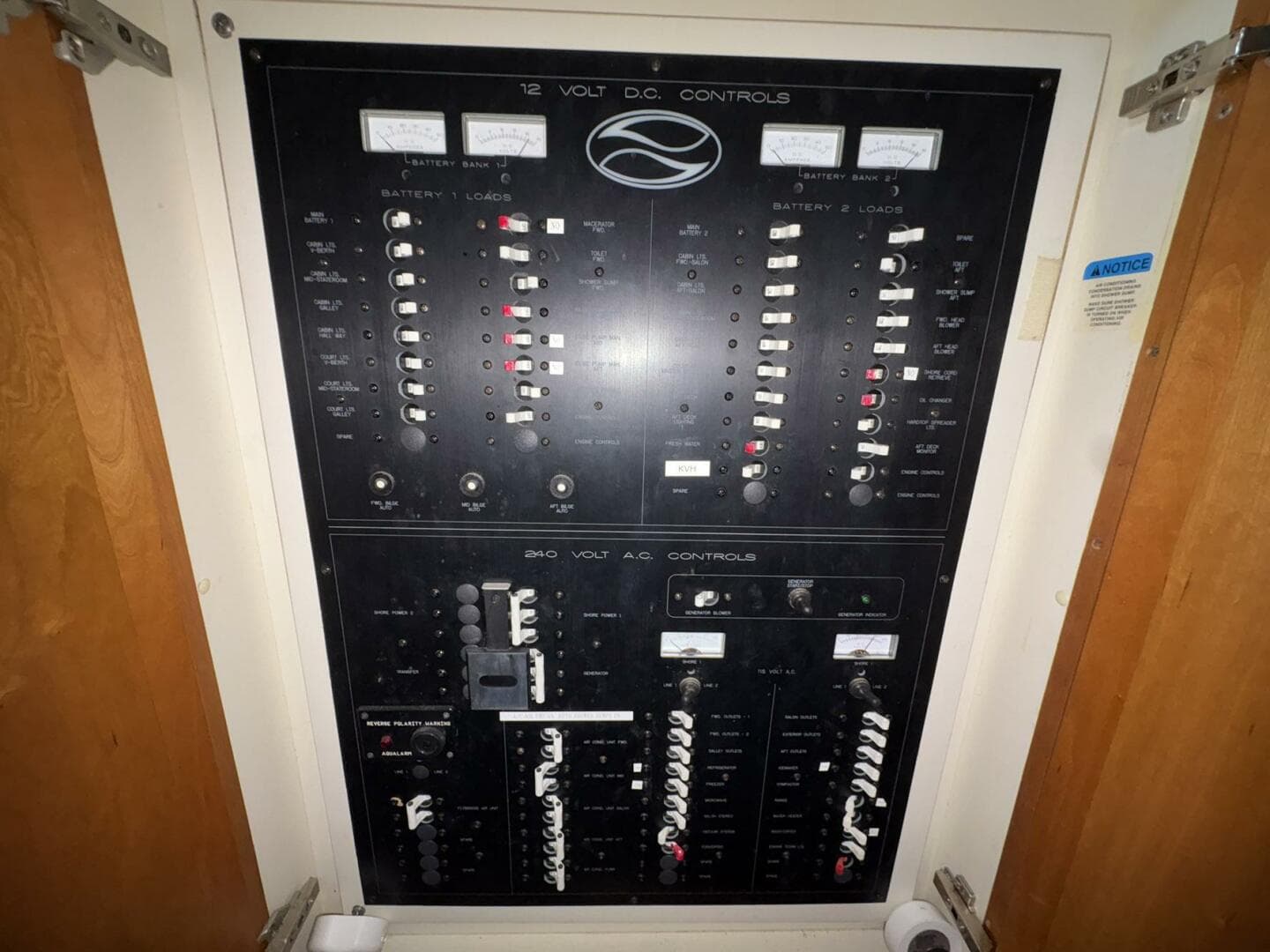 2001 Silverton 453 Motor Yacht