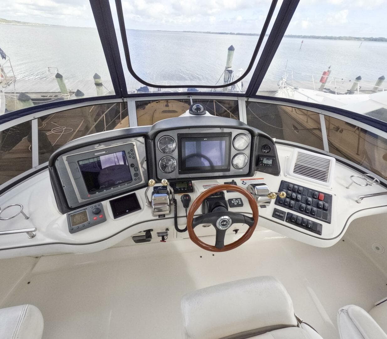 2007 Sea Ray 44 Sedan Bridge