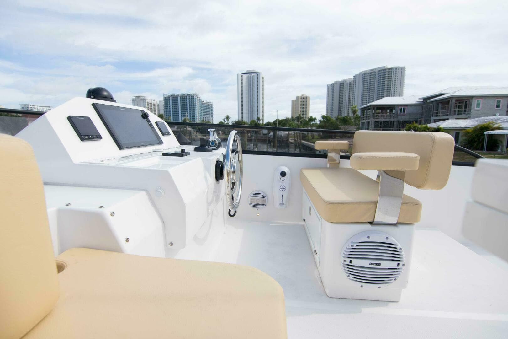2019 Sundeck Yachts 580 Sport