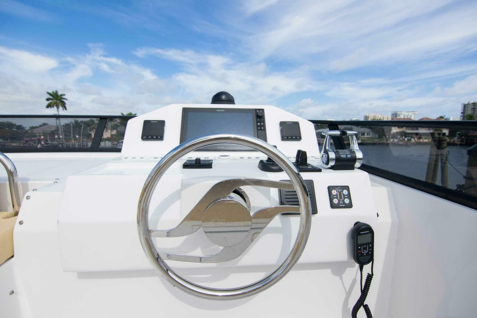 2019 Sundeck Yachts 580 Sport