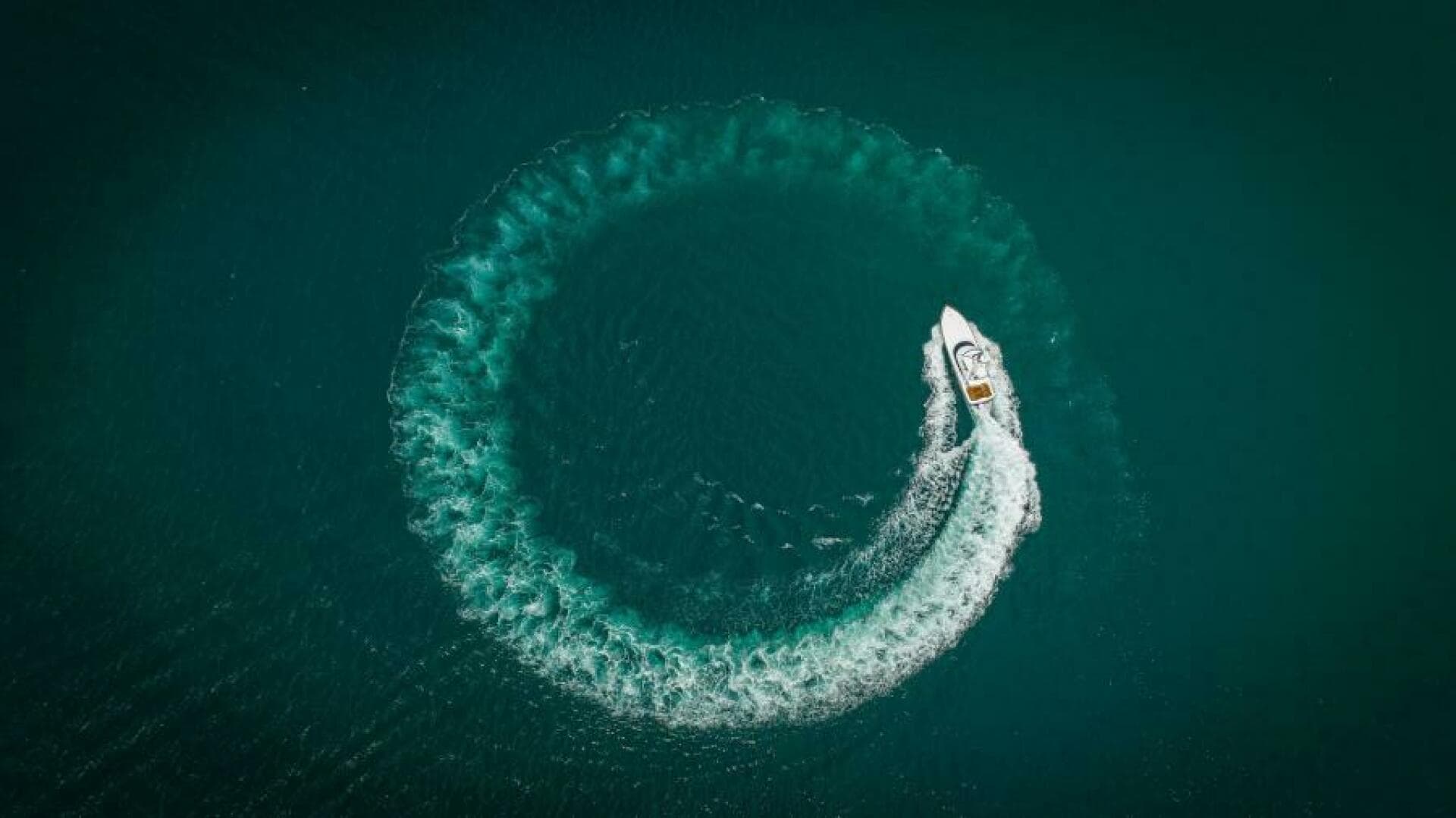 2023 Viking 64 Convertible