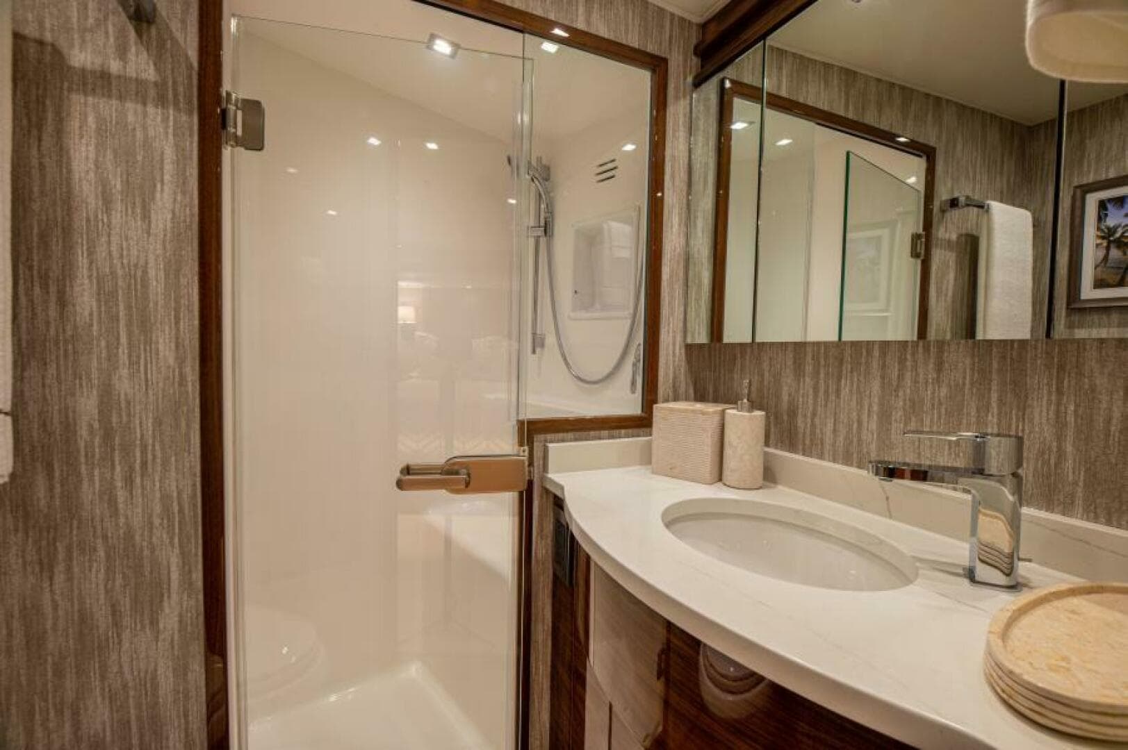 2023 Viking 64 Convertible