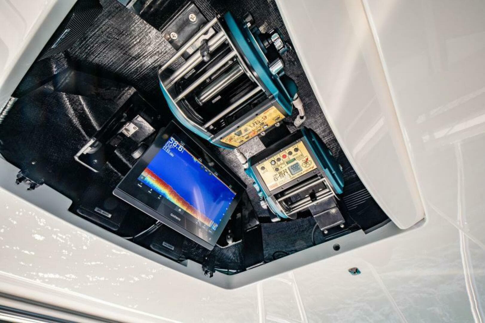 2023 Viking 64 Convertible