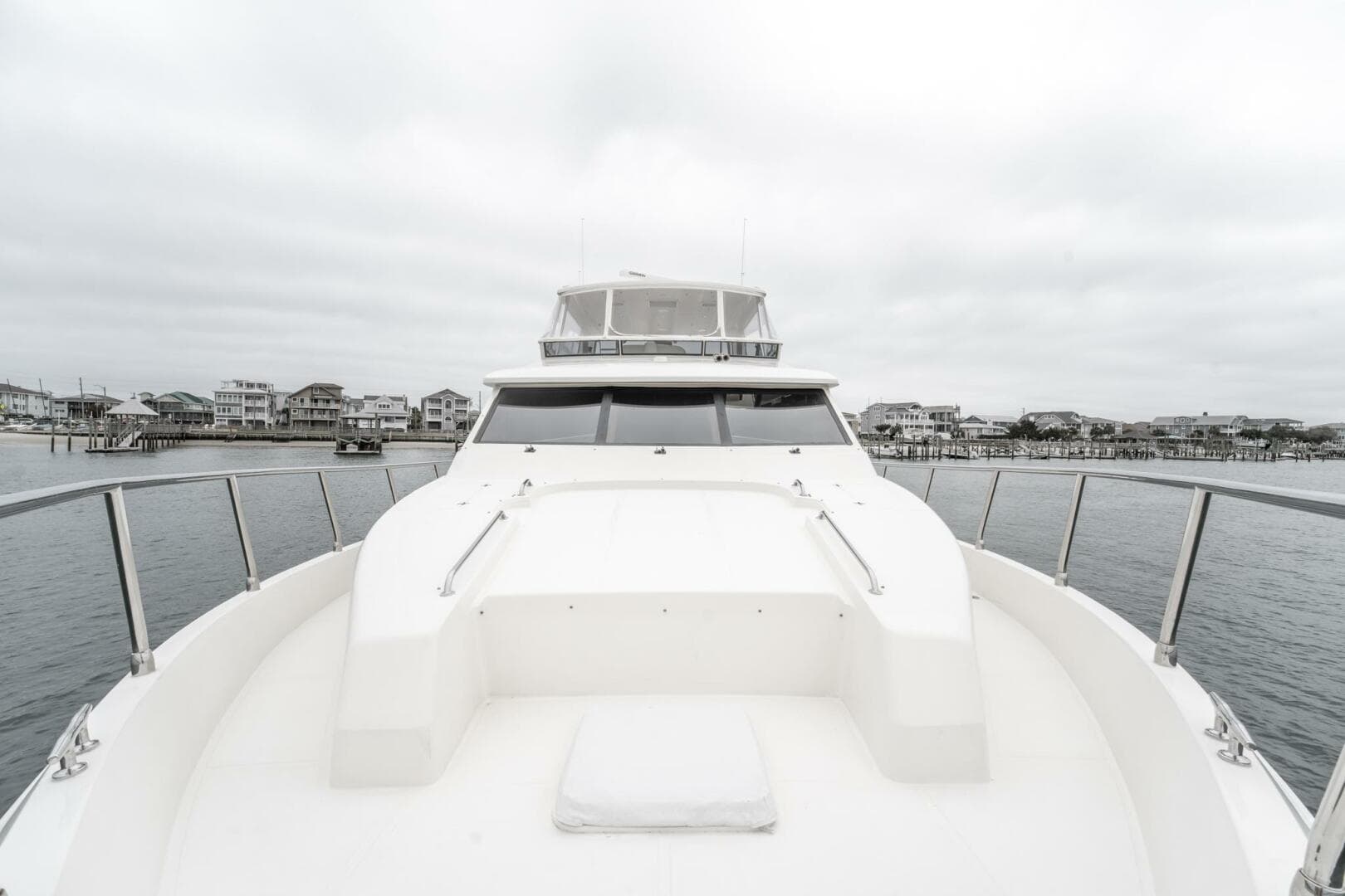 2008 Hampton 630 Pilothouse
