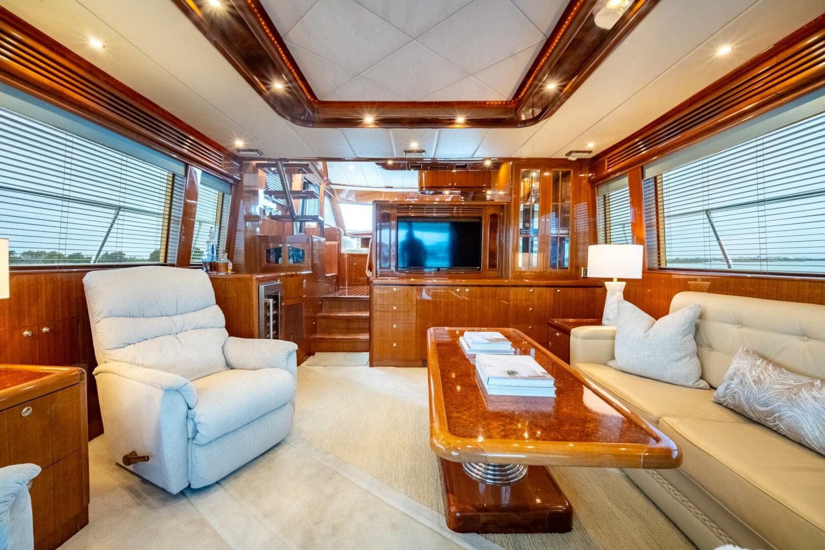 2008 Hampton 630 Pilothouse