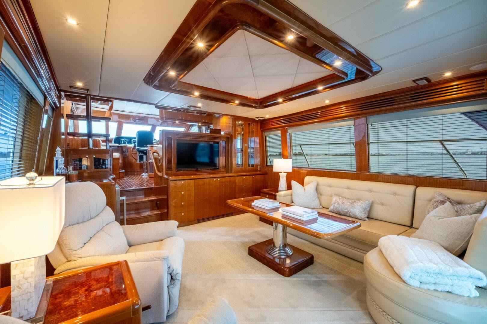 2008 Hampton 630 Pilothouse
