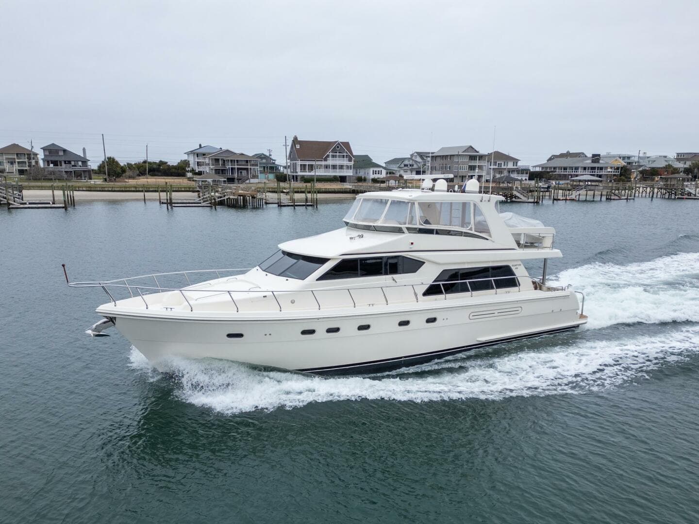 2008 Hampton 630 Pilothouse