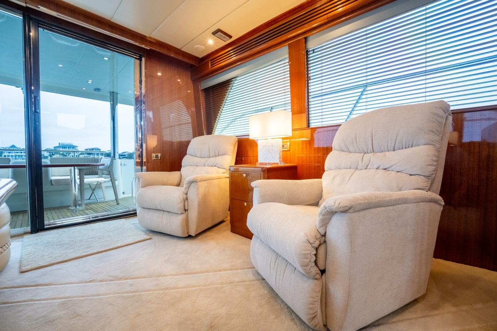 2008 Hampton 630 Pilothouse
