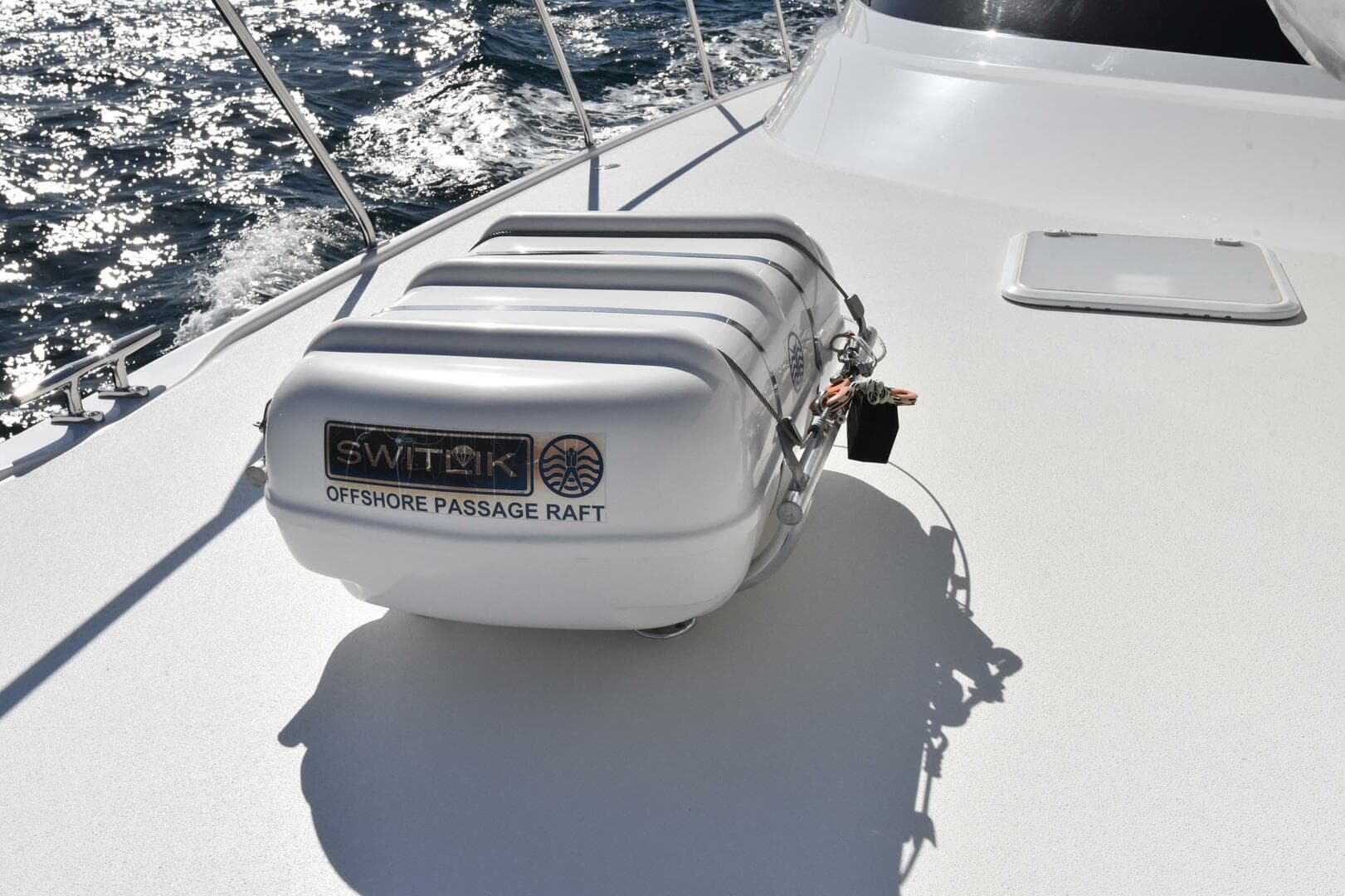 2019 Viking 80 Skybridge