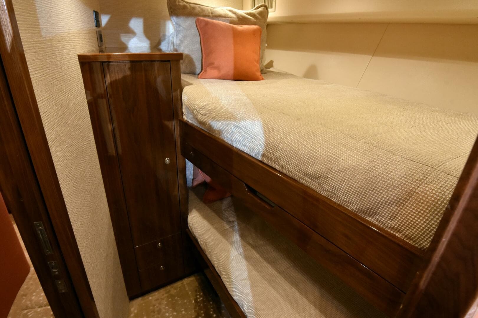 2019 Viking 80 Skybridge - PARTY OF FIVE