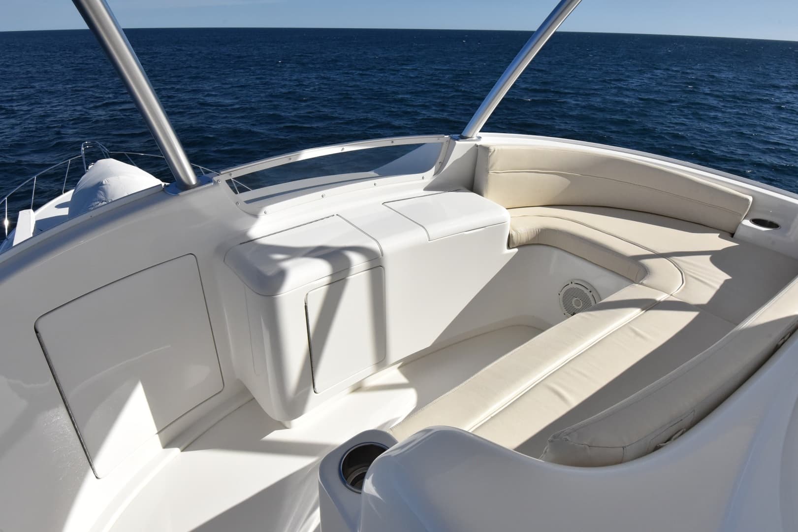 2019 Viking 80 Skybridge