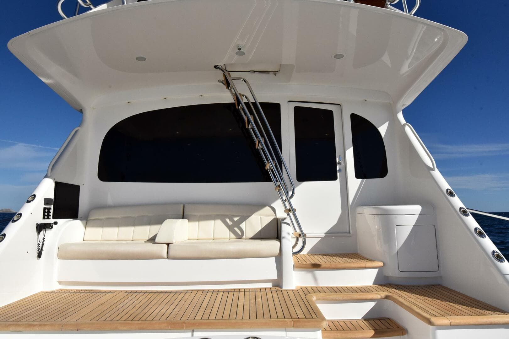 2019 Viking 80 Skybridge - PARTY OF FIVE