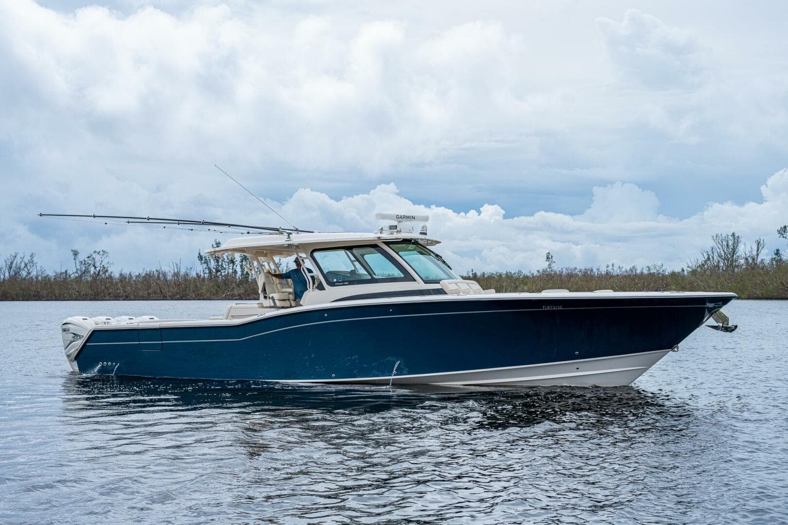 Grady White 45 Pura Vida - Exterior Profile