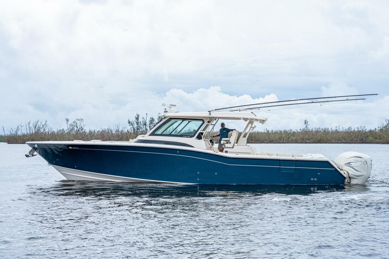Grady White 45 Pura Vida - Exterior Profile
