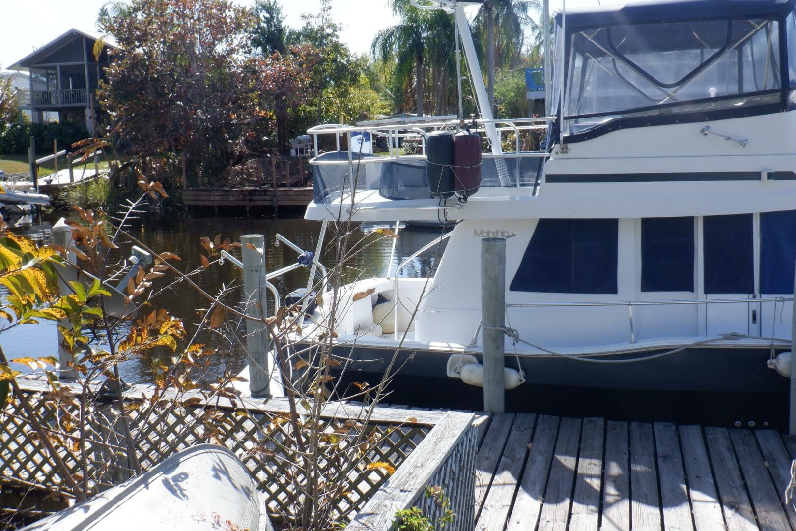 1999 Mainship 350 Trawler