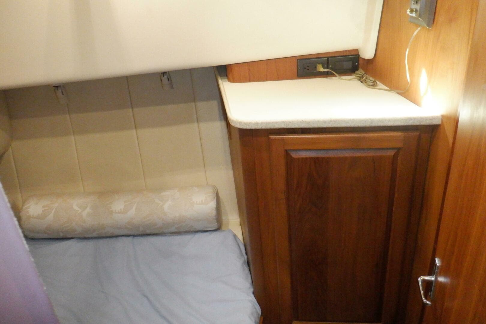 1999 Mainship 350 Trawler