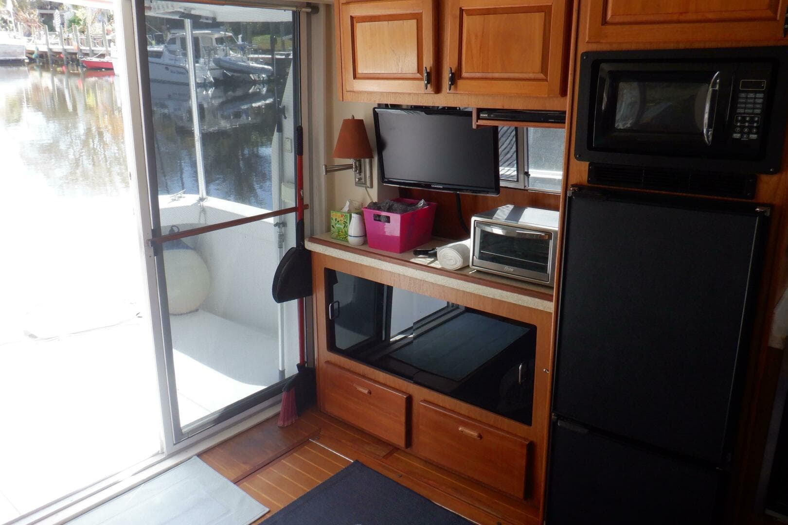 1999 Mainship 350 Trawler