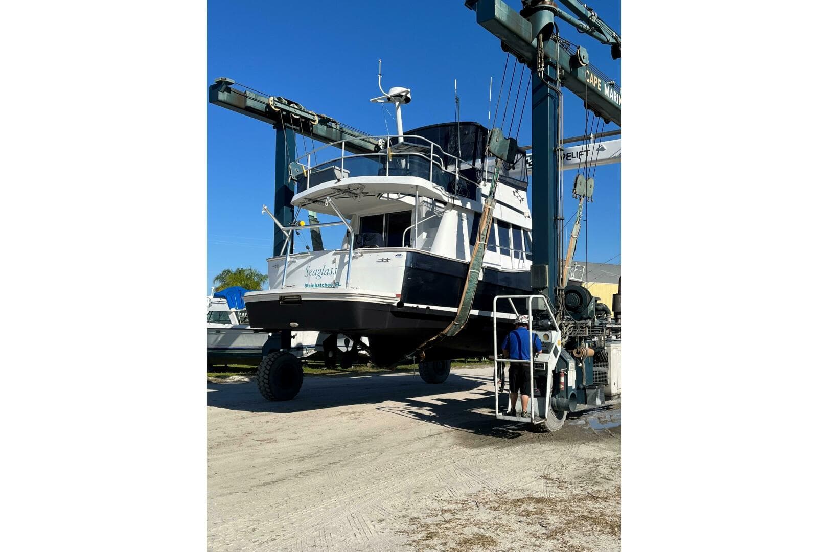 1999 Mainship 350 Trawler