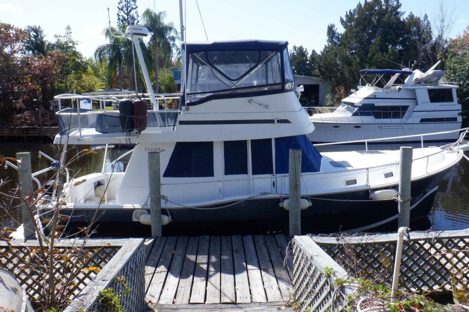 1999 Mainship 350 Trawler