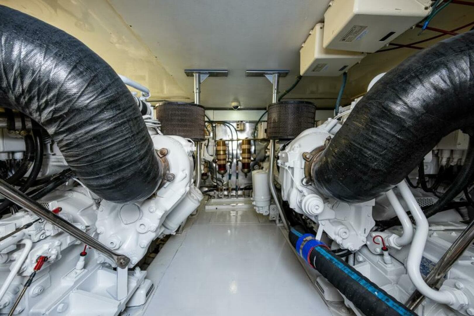 1999 Ocean Yachts Convertible