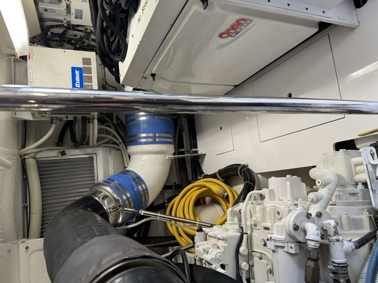 2004 Hatteras 60 Convertible