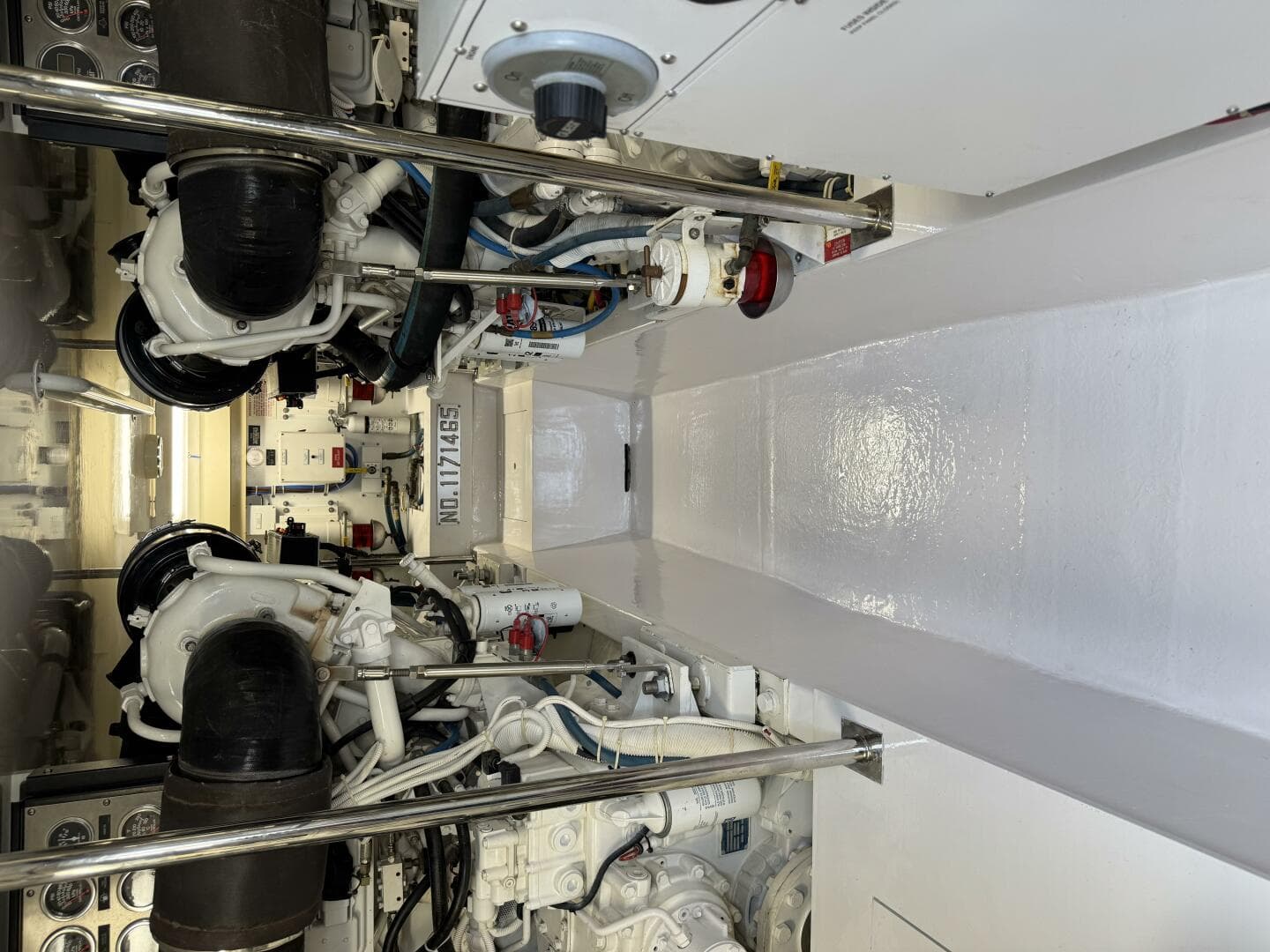 2004 Hatteras 60 Convertible