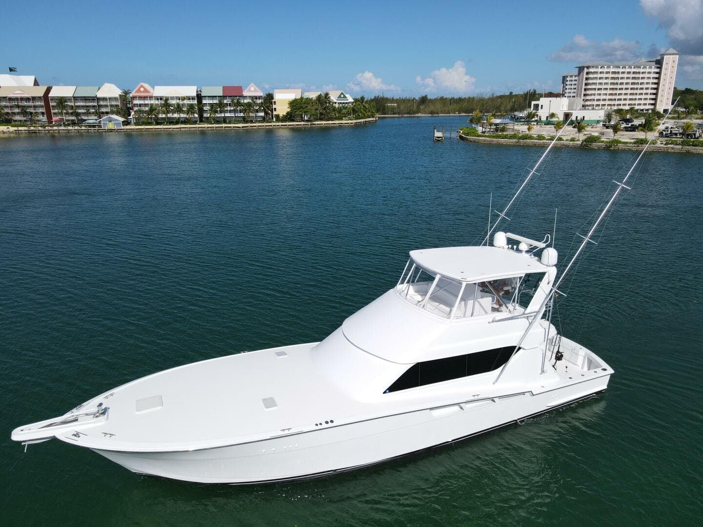 2004 Hatteras 60 Convertible