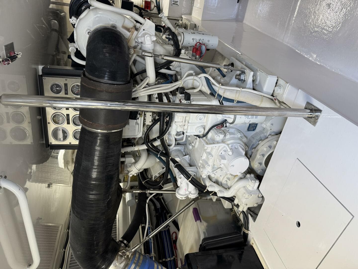 2004 Hatteras 60 Convertible