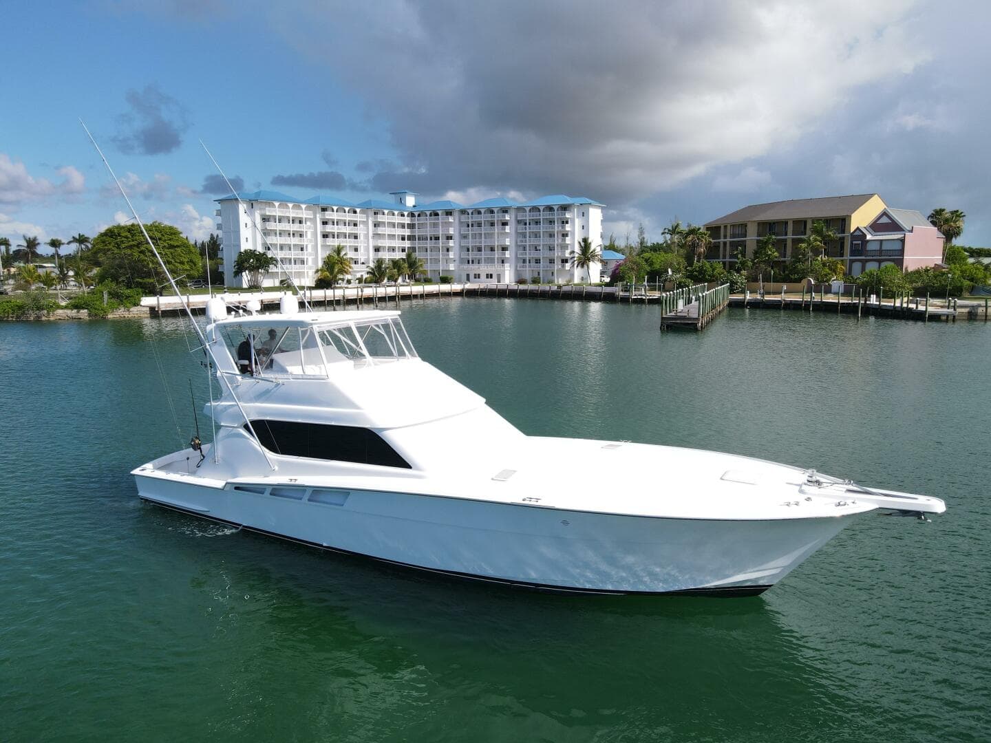 2004 Hatteras 60 Convertible