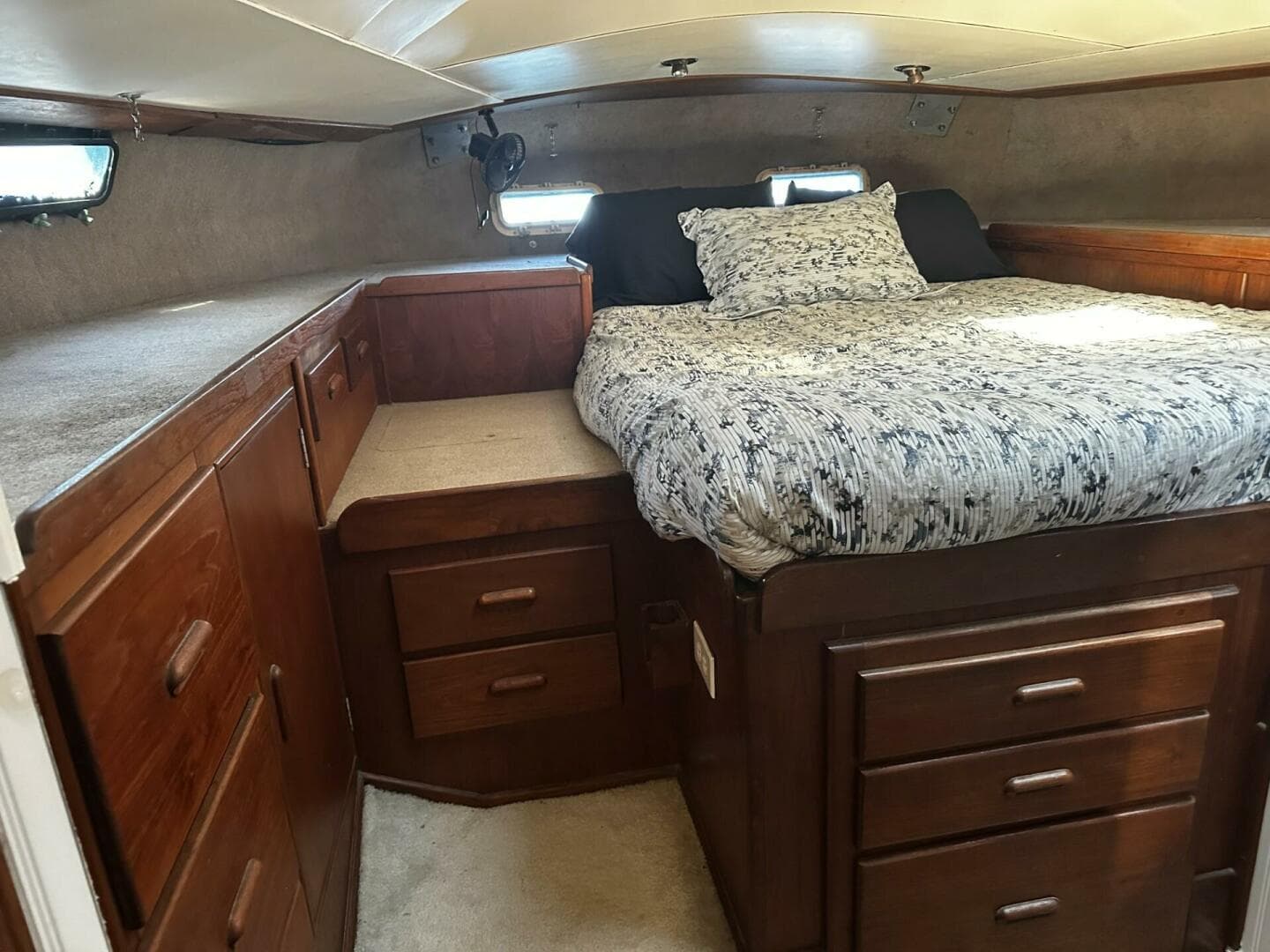 1975 Morgan Out Island 51