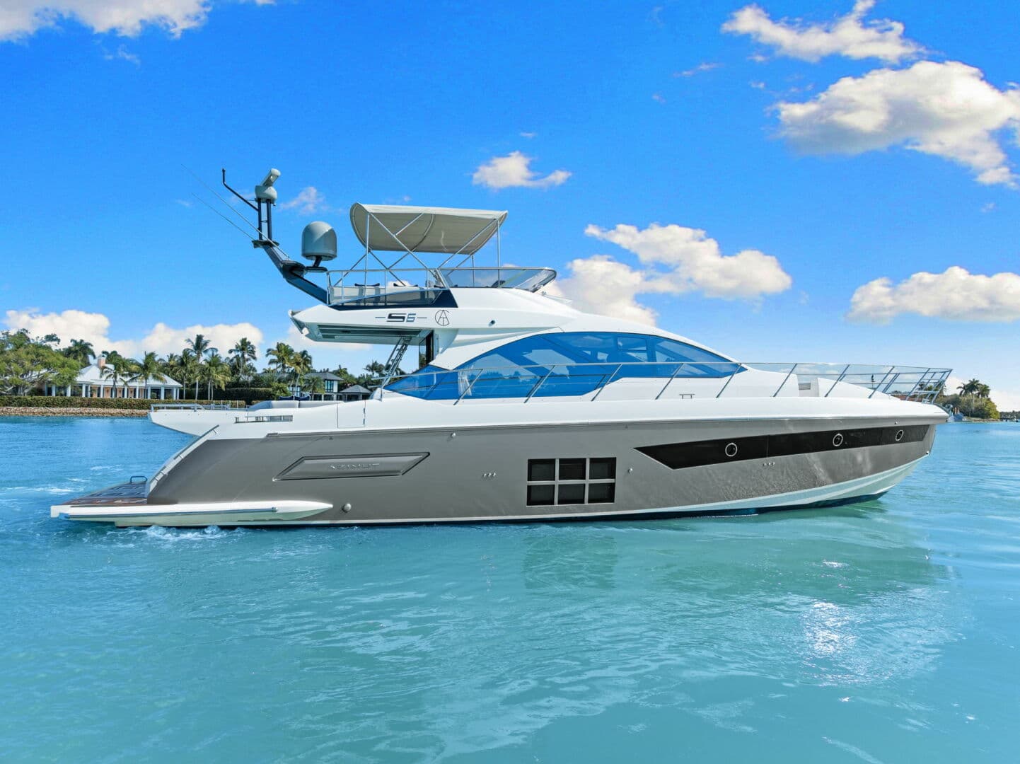 2022 Azimut S6