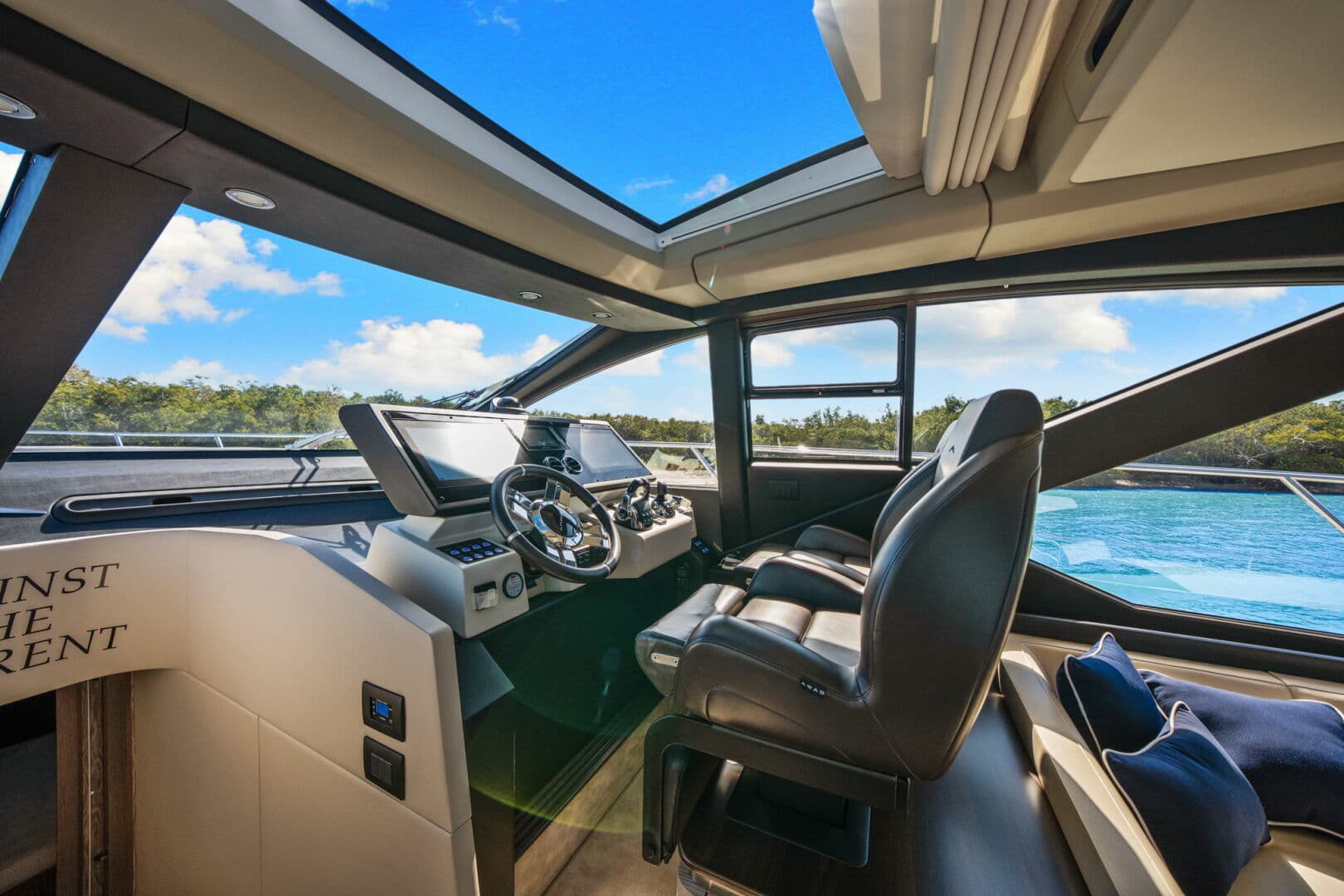 2022 Azimut S6