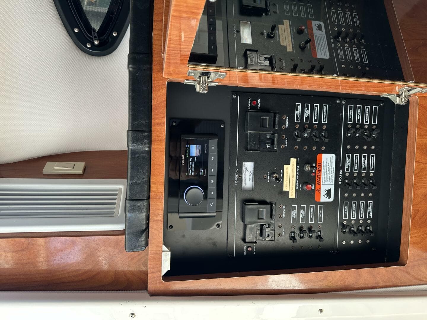 2015 Wellcraft 390 Coastal