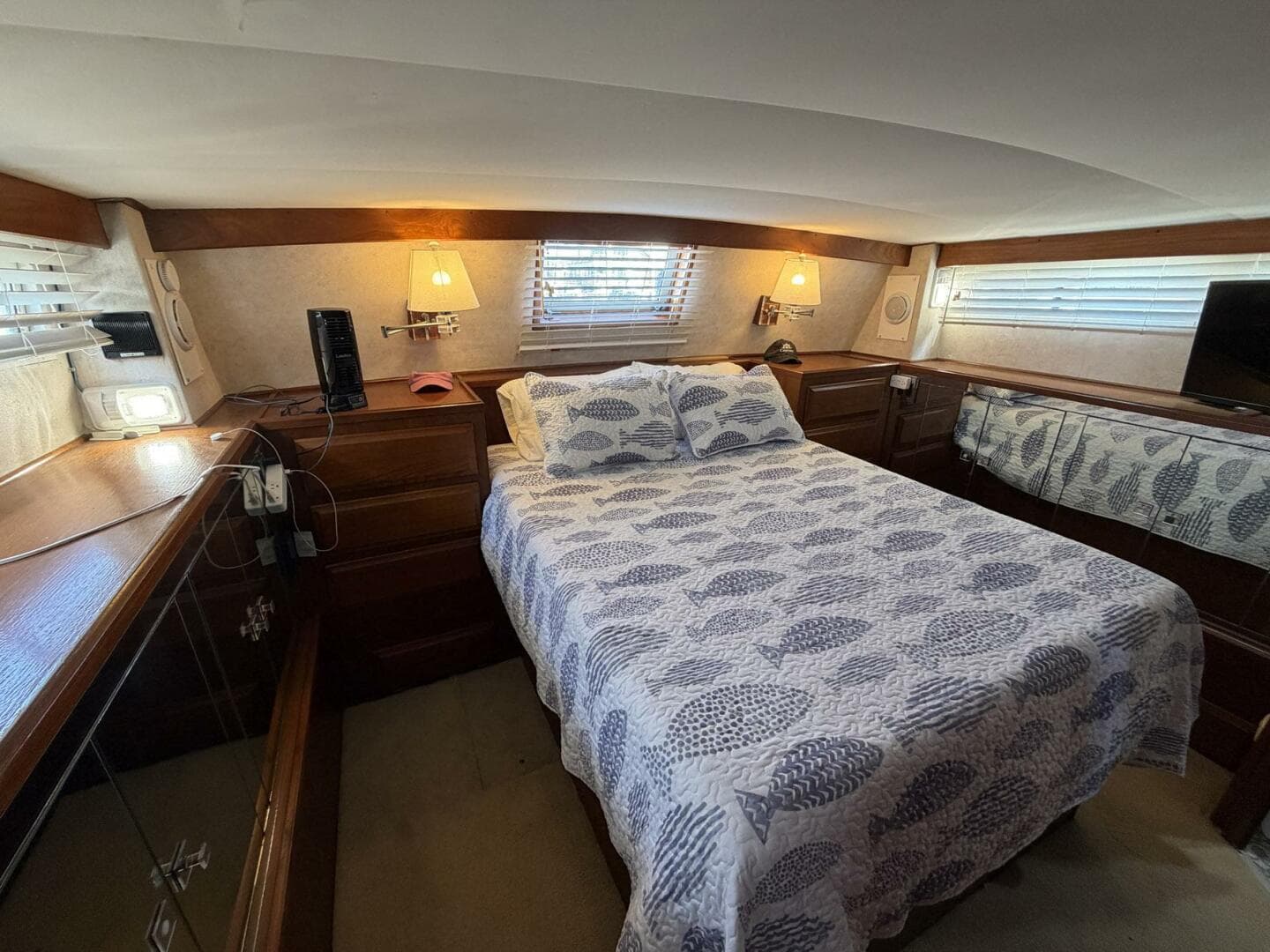 1987 Viking 44 Motor Yacht