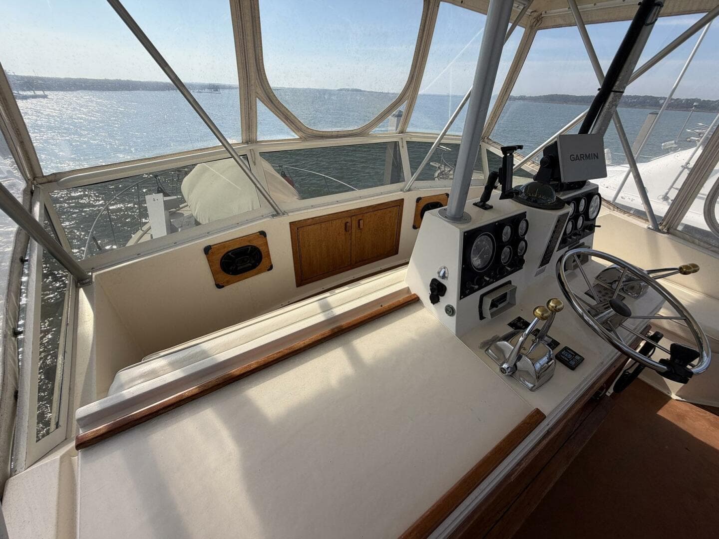 1987 Viking 44 Motor Yacht