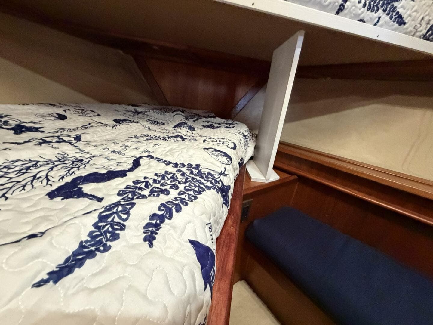 1987 Viking 44 Motor Yacht