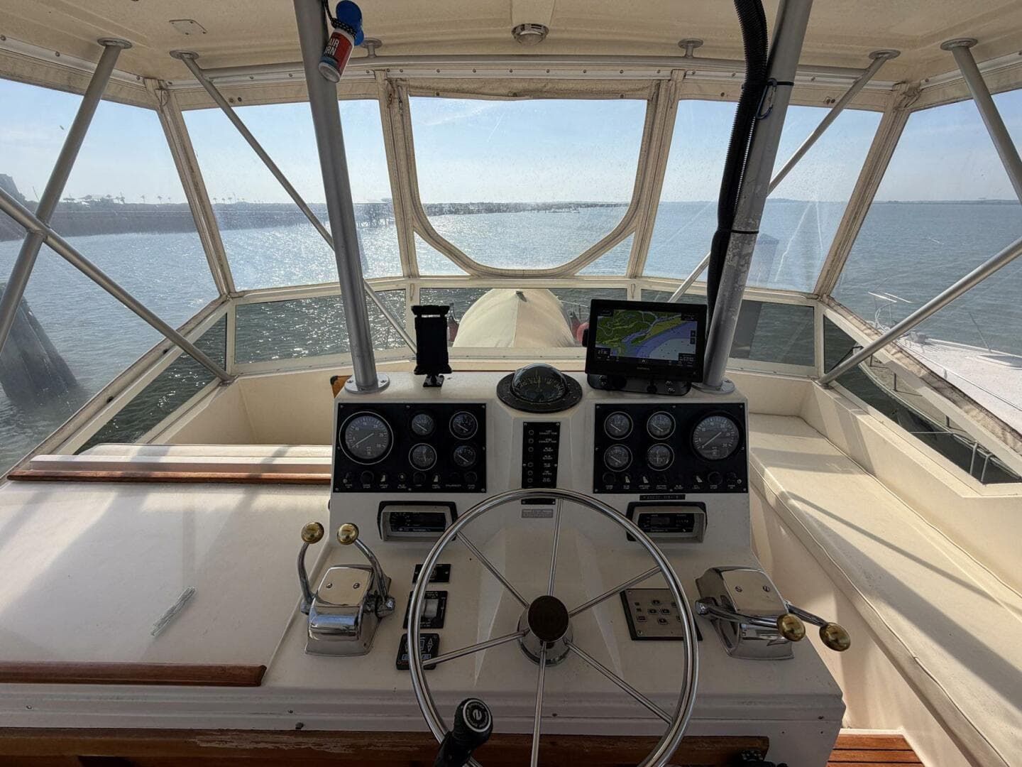 1987 Viking 44 Motor Yacht