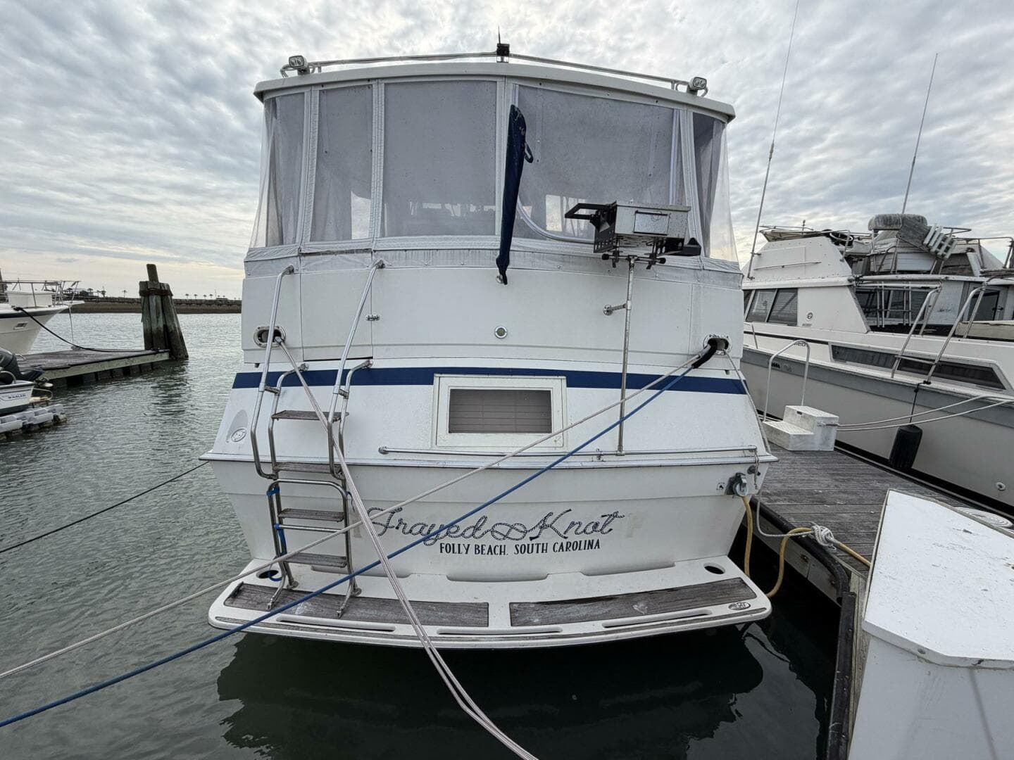 1987 Viking 44 Motor Yacht